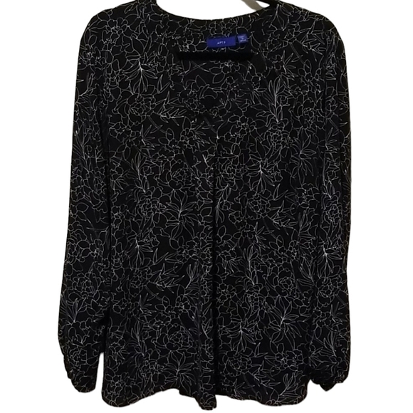 Apt. 9 Tops - Apt. 9 black/white tunic, flowy, elastic cuff